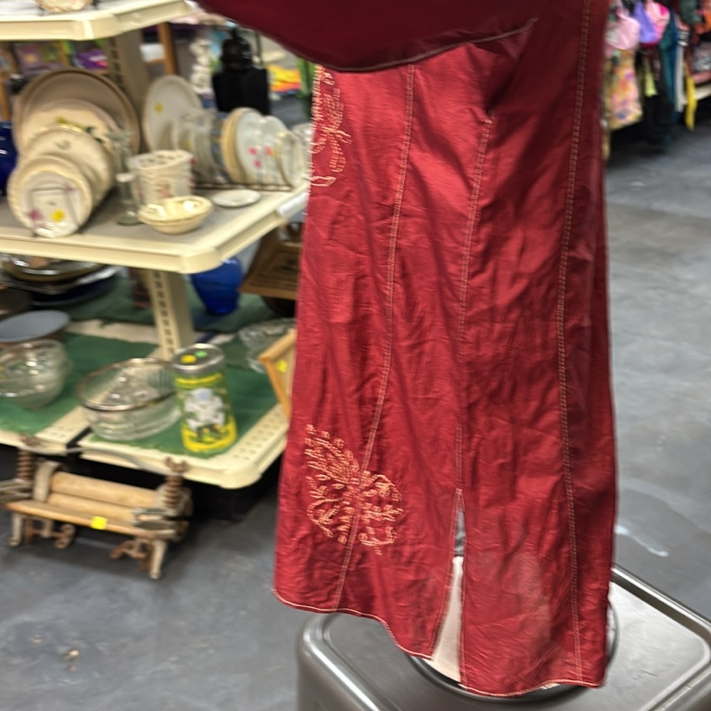 Vintage 100% Natural Silk Red Embroidered Top - Picture 4 of 9